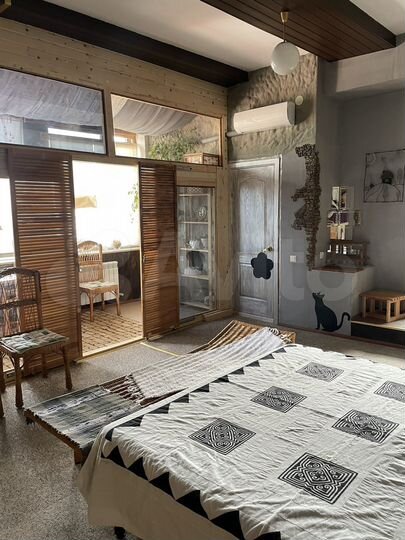 Комната 50 м² в 4-к., 2/4 эт.