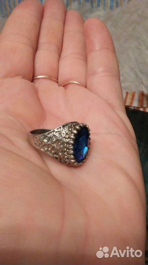Серебряное кольцо с синим сапфиром