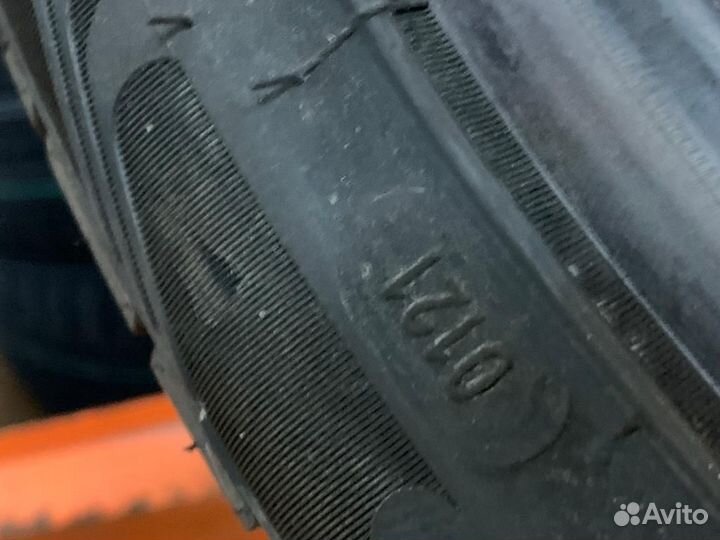 Greentrac Quest-X 225/40 R19 93Y