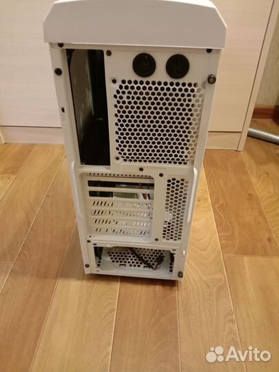 Корпус Zalman Z3