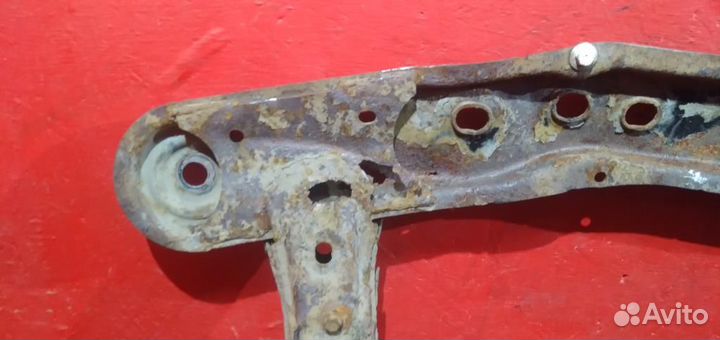 Рено логан подрамник передний Logan гнилой
