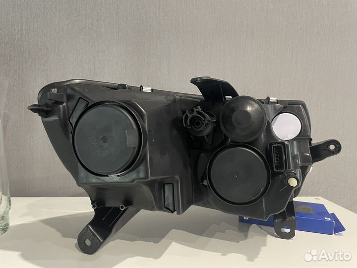 Фара Renault Logan Sandero 2