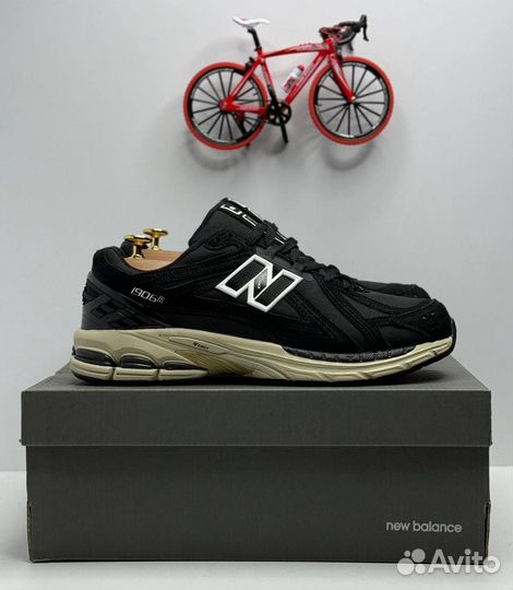 Кроссовки New balance 1906
