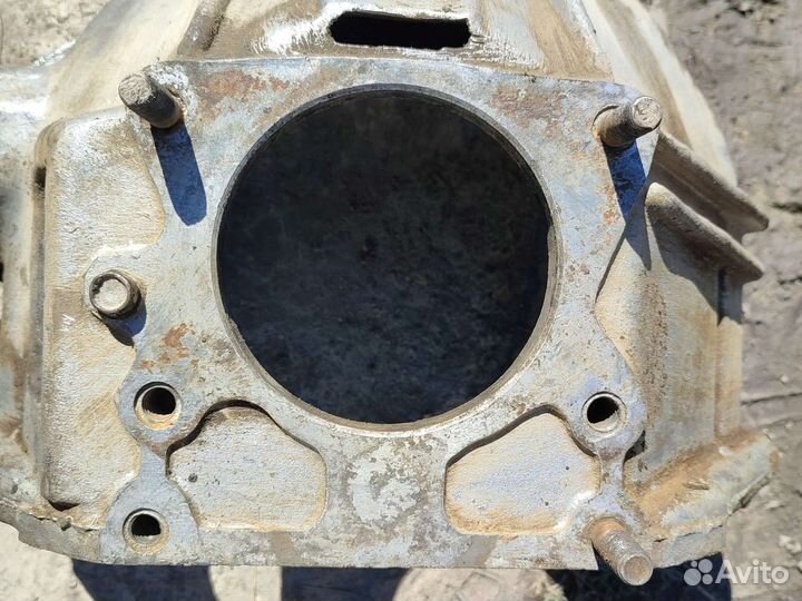 Картер кожух сцепления на УАЗ под 402 двигатель
