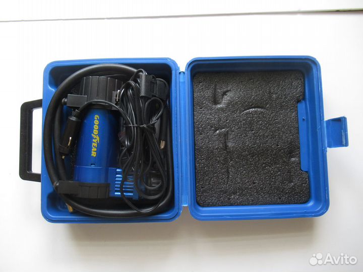 Автомобильный компрессор Goodyear GY-35L Case1500