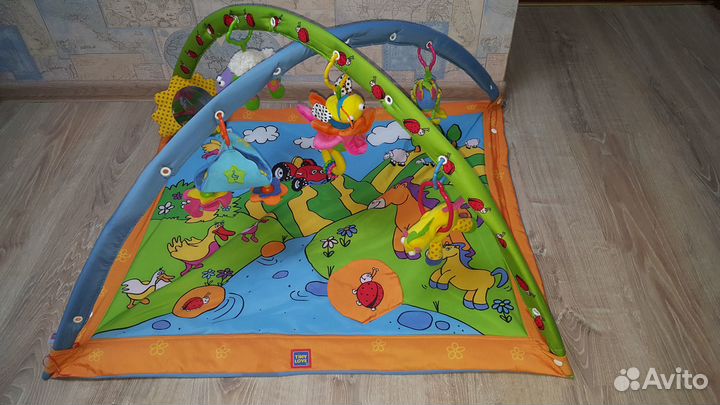 Развивающие фирменные игрушки Chicco,Tiny love