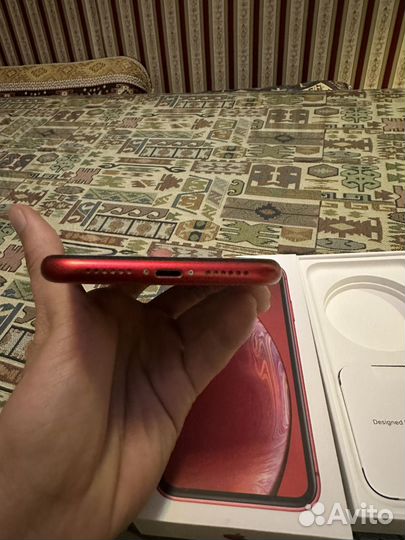 iPhone xr 64gb red
