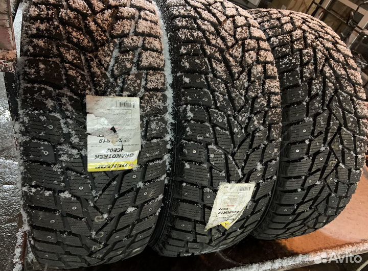 Dunlop Grandtrek Ice 02 255/50 R19 и 285/45 R19 107T