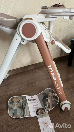 Стульчик для кормления happy baby berny v2