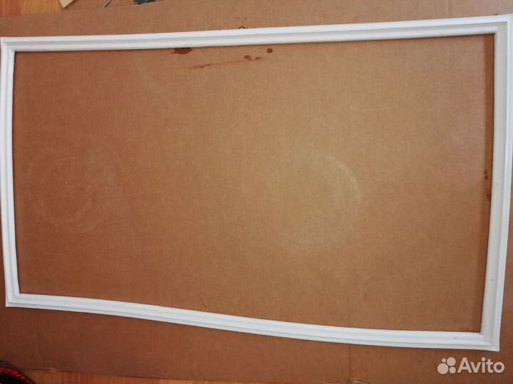 Уплотнитель двери холодильника Минск Атлант