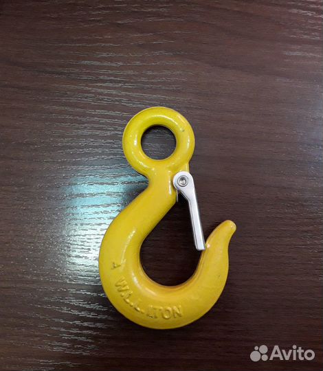 Чалочный крюк 320А с проушиной