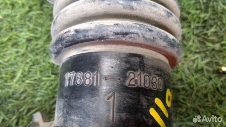 Патрубок воздушного фильтра Toyota Corolla E120