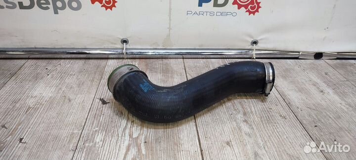 Патрубок интеркулера Volkswagen