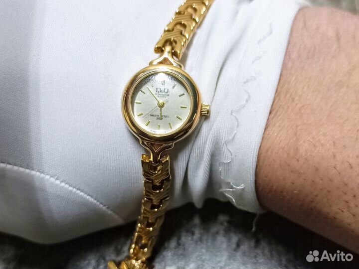 Женские Часы Наручные Позолоченные Часы QQ