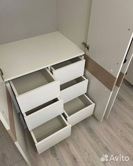 Шкаф распашной с фрезеровкой