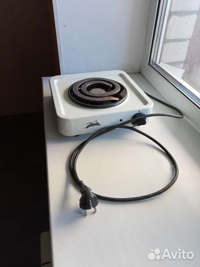 Продам электрическую плиту бу