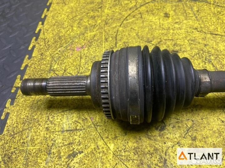 Привод передний правый toyota funcargo