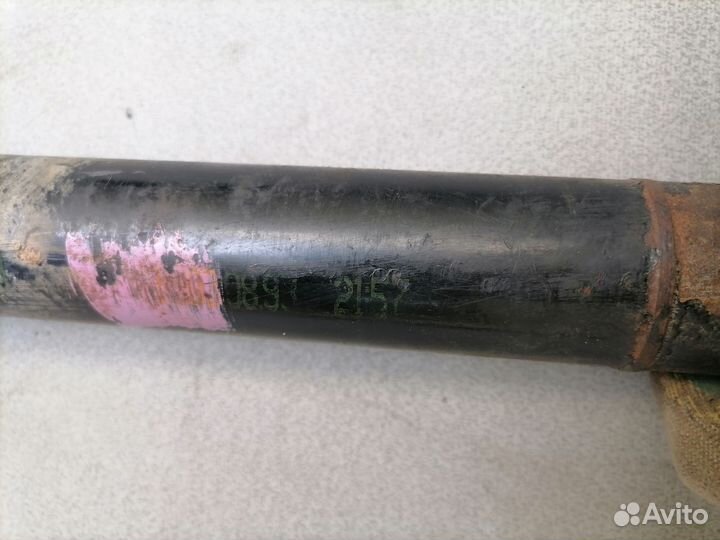 Полуось передняя правая для VW Passat B4 1994-1996