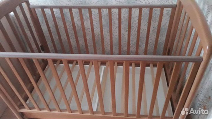 Детская кроватка-качалка