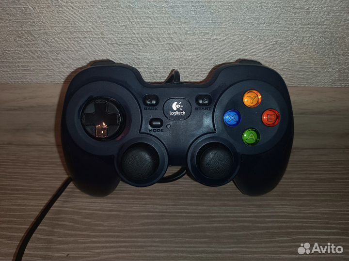 Геймпад проводной Logitech F310