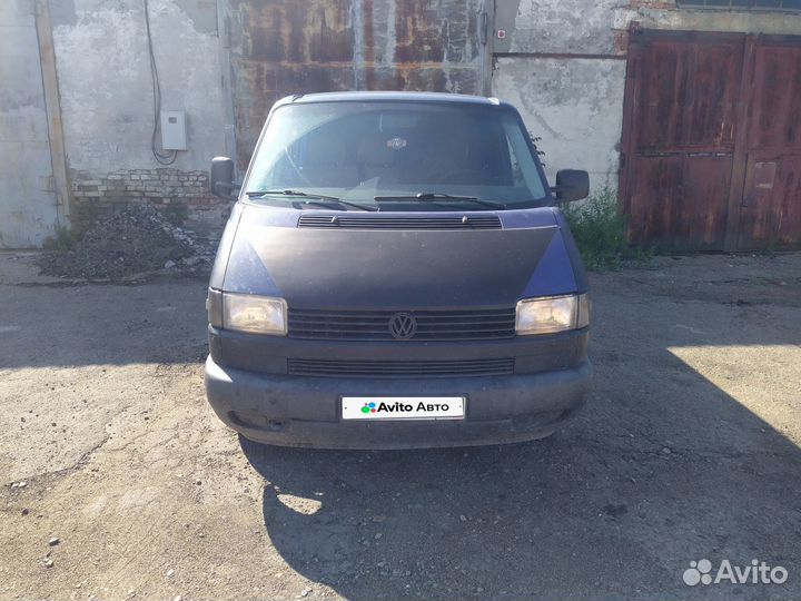 Volkswagen Transporter 1.9 МТ, 1996, битый, 300 000 км