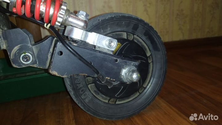 Продам запчасти на kugoo m2