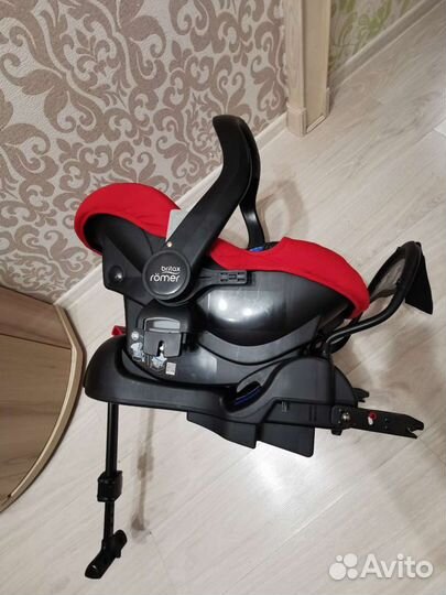 Автокресло britax romer 0-13кг с базой isofix
