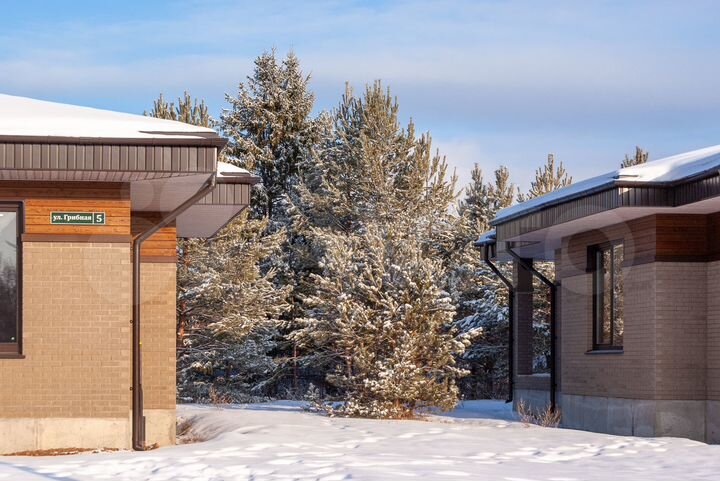 Коттедж 147 м² на участке 12,8 сот.