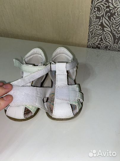 Сандалии для девочки 22 размер