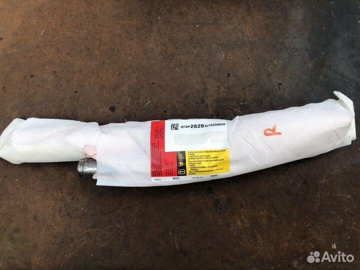 Подушка безопасности боковая Cadillac SRX II 09-16