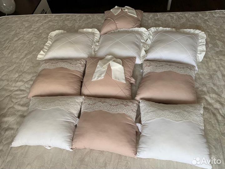 Бортики подушки в кроватку