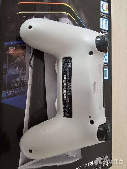 Джойстик PlayStation 4