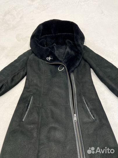 Длинная дубленка натуральная 42 - 44 размер