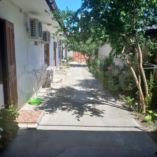 Дом 15 м² на участке 6 сот.