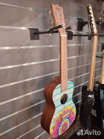 Укулеле концерт flight AUC-33 Mansion