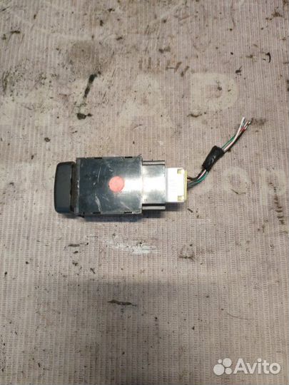 Кнопка Mitsubishi Outlander Xl