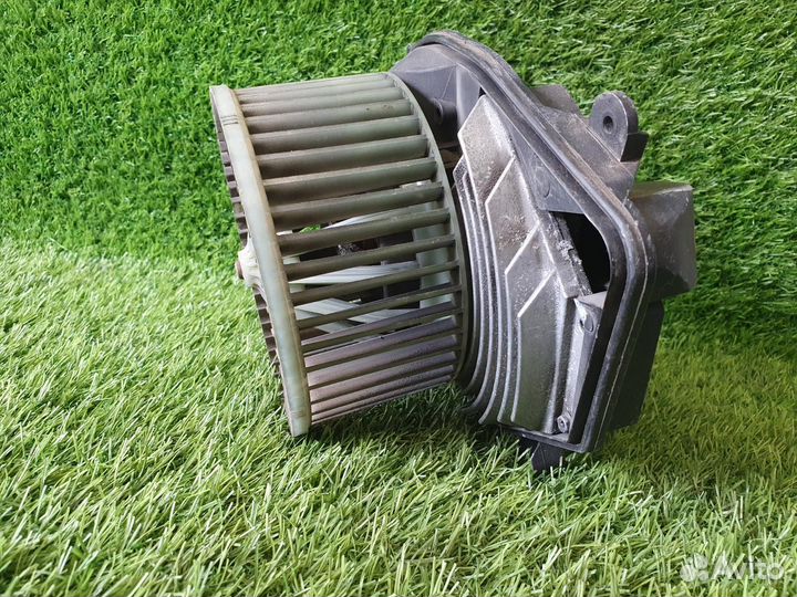 Моторчик печки Skoda Superb B AWT 1.8Л 2002