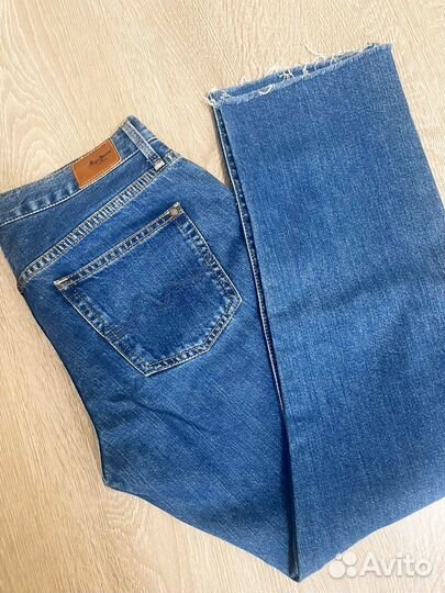 Джинсы женские