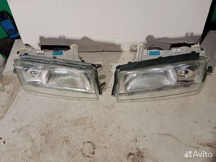 Фара правая и левая Skoda Octavia A4 Оригинал