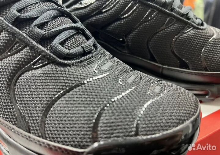 Кроссовки Nike Air Max Tn Plus