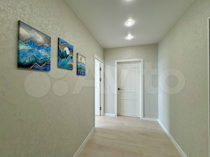 2-к. квартира, 52 м², 6/9 эт.