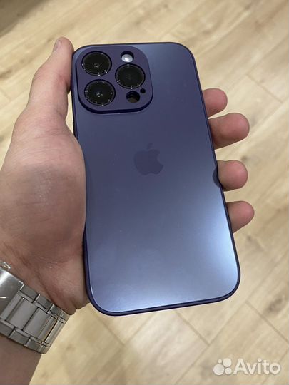 Чехол на iPhone 14 pro