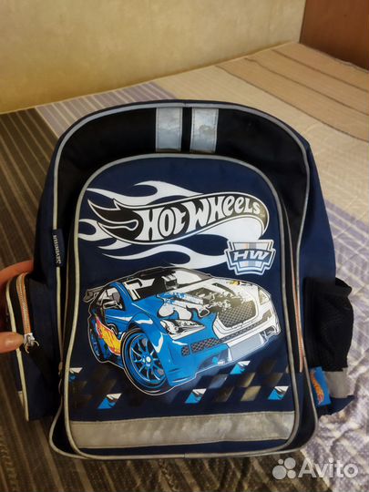 Школьный рюкзак HotWeels. Seventeen