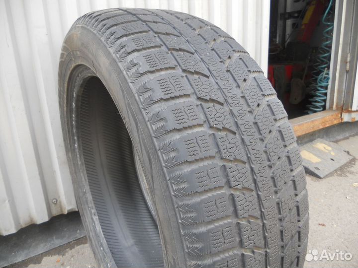 Toyo Observe GSi-5 235/55 R20 102T