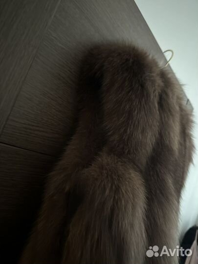 Меховой жилет удлиненный, песец продолльный