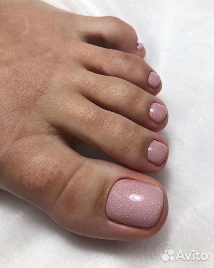 Мастер маникюра и педикюра