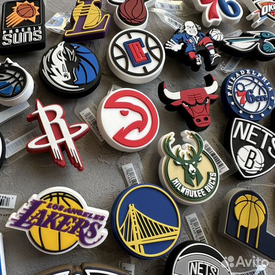 Джибитсы для crocs NBA