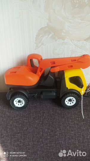 Игрушка машинка экскаватор