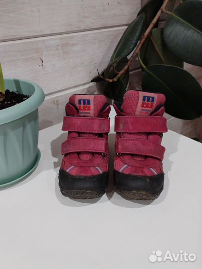 Продам ботинки для девочки Minimen