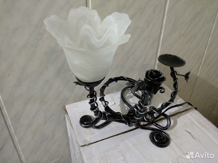 Светильник настольный кованый